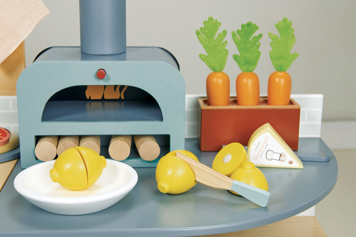 Tender Leaf Toys La Fiamma Grand Kitchen