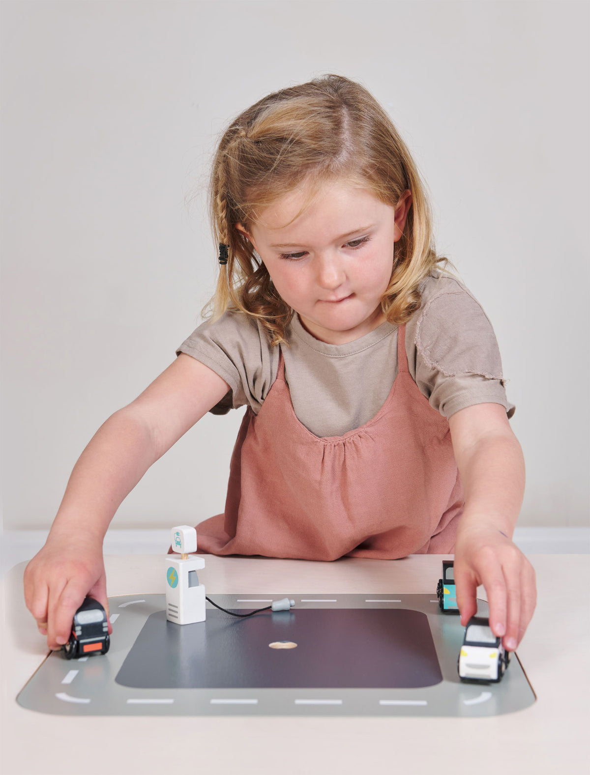Smart car set for encouraging creative play - Froglet Toys
